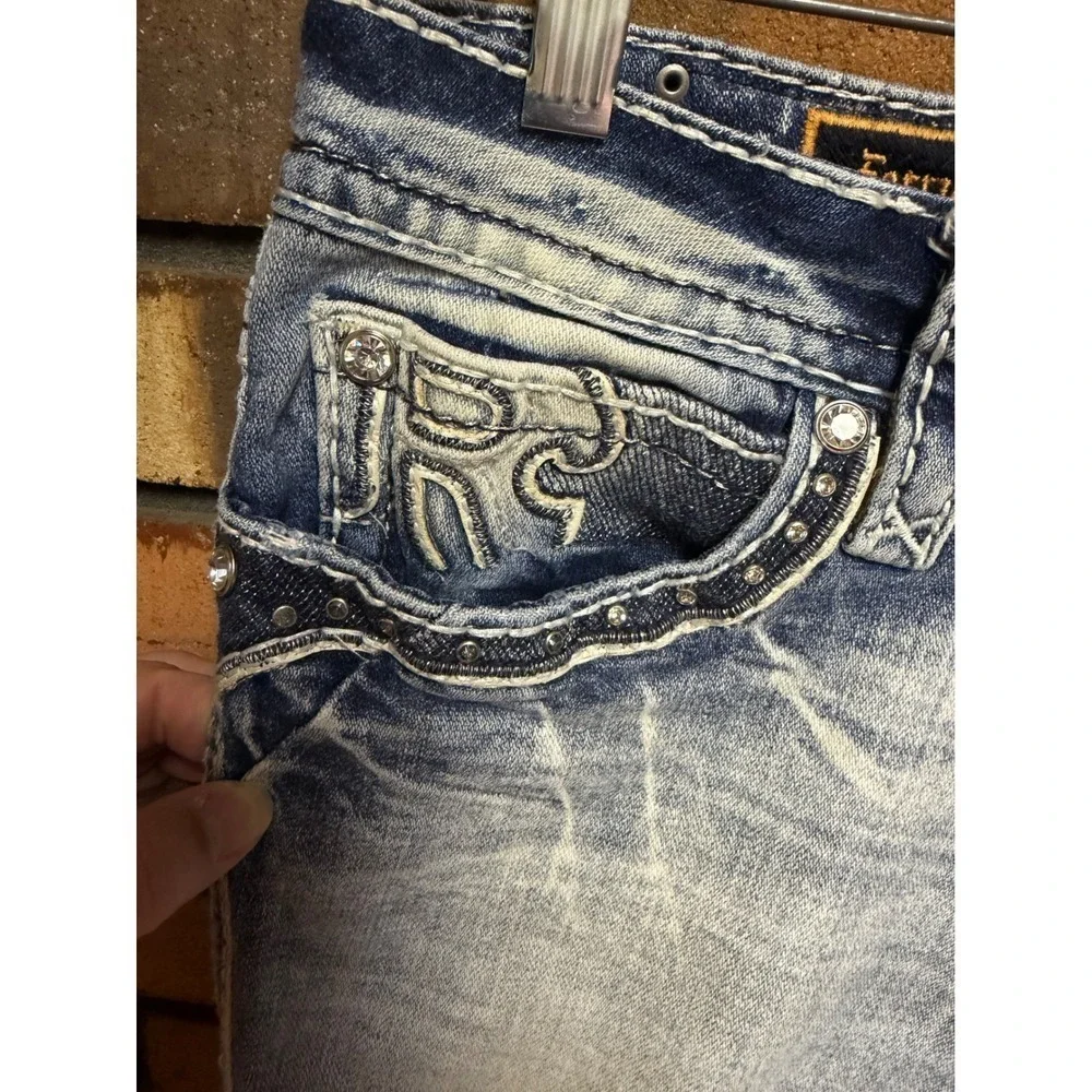Women's Rock Revival Light Wash Ferry Ankle Skinny Jeans - Picture 3 of 10
